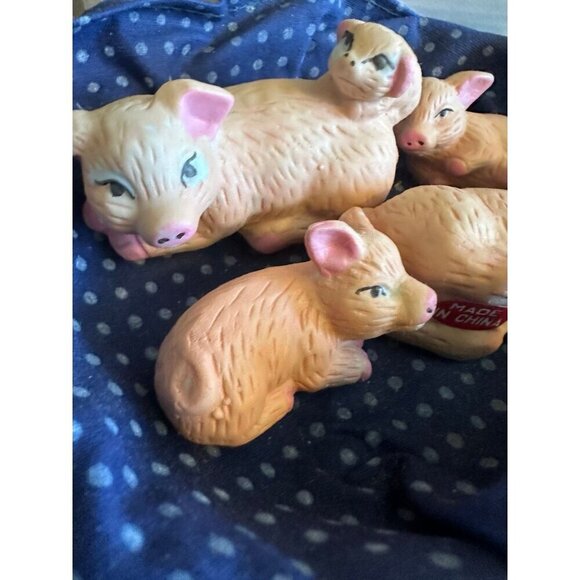 ArtMark Fine Porcelain pig decor - Picture 6 of 9